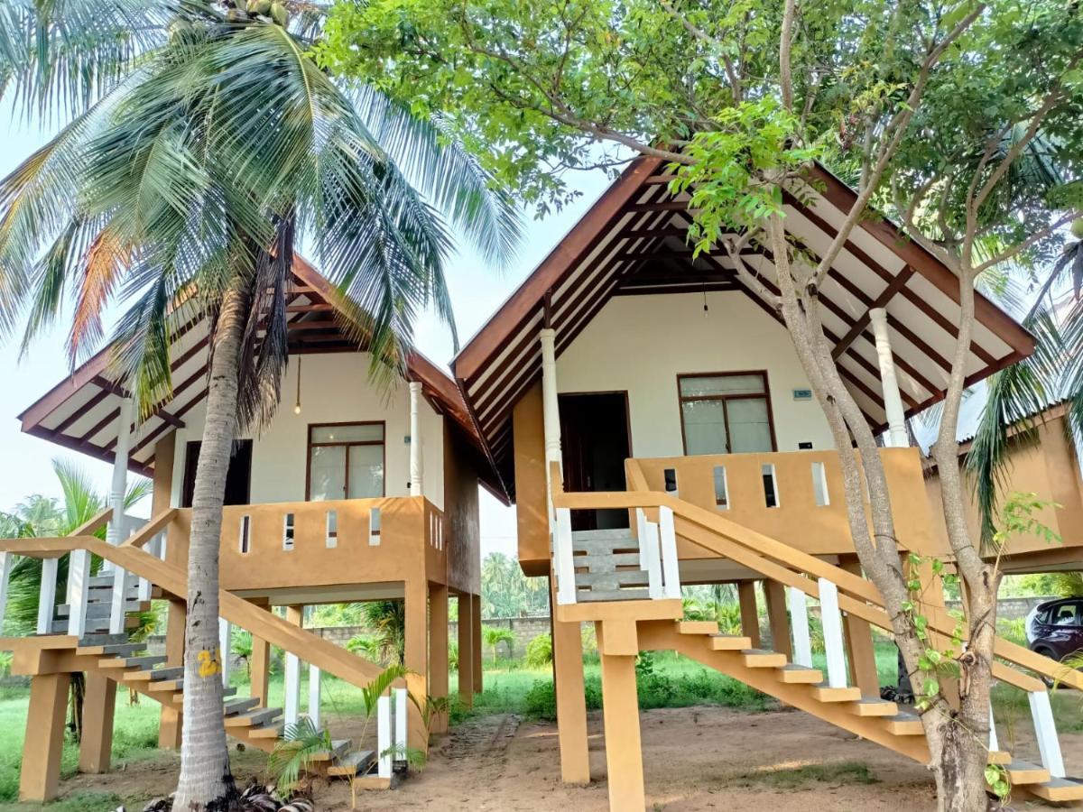 The Tottam Beach Hotel - Trincomalee Exterior photo