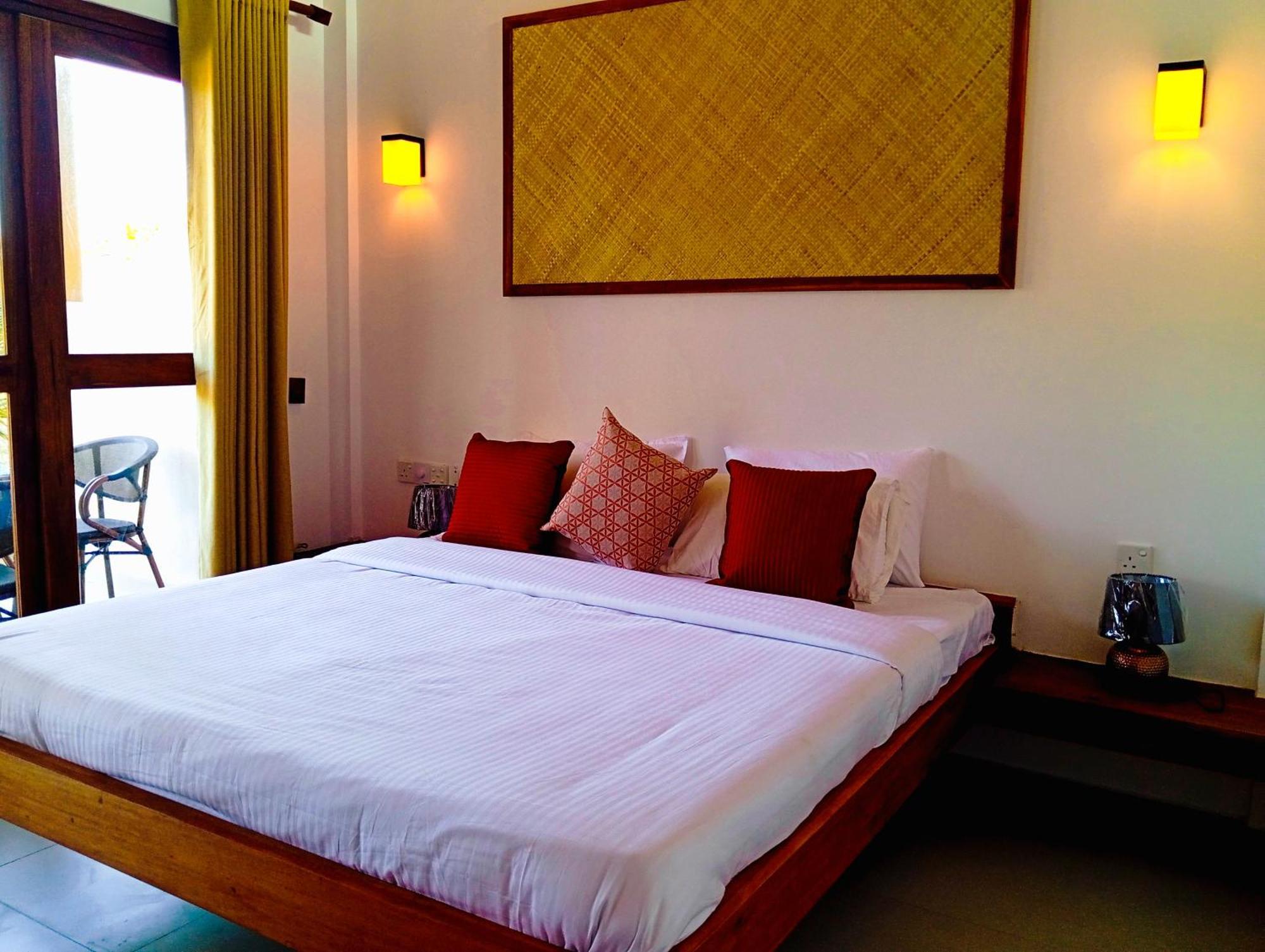 The Tottam Beach Hotel - Trincomalee Exterior photo