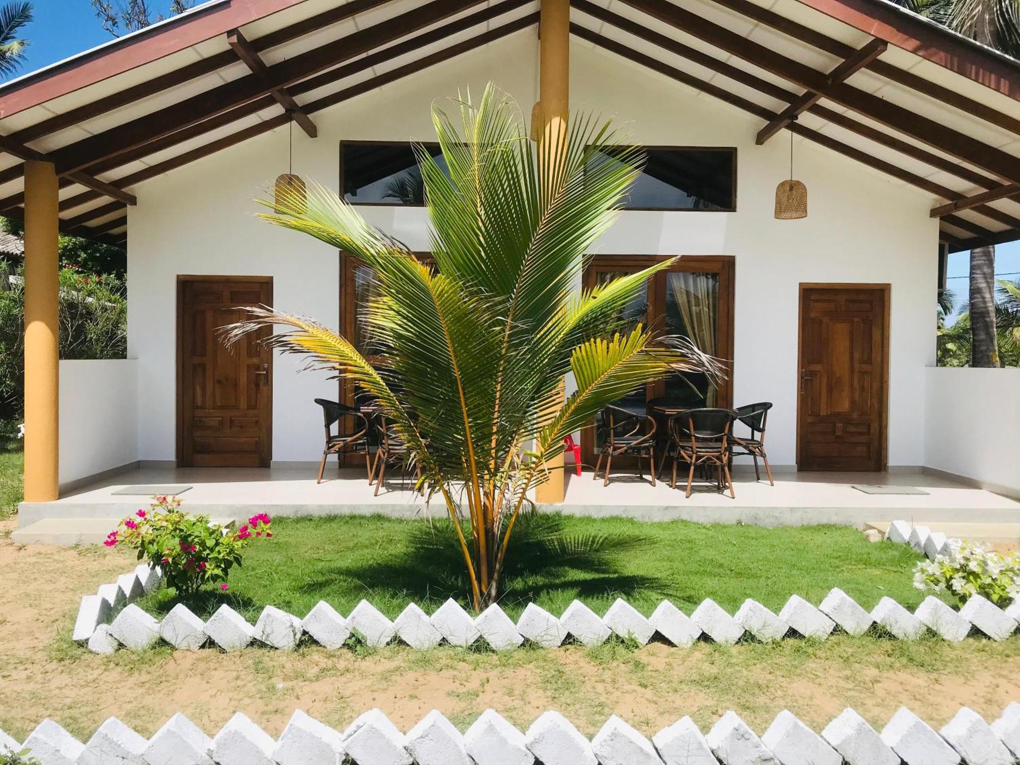 The Tottam Beach Hotel - Trincomalee Exterior photo